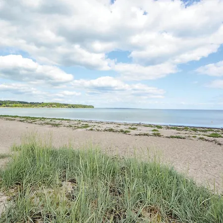 Holiday home Four-bedroom In