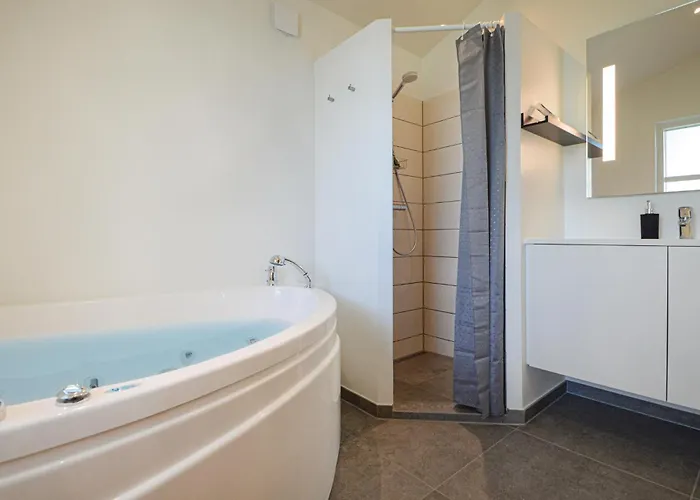 Holiday home Four-bedroom In