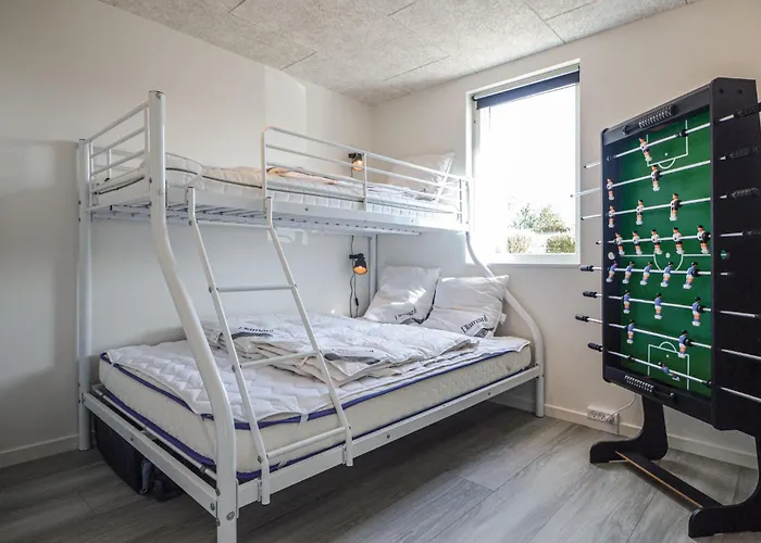 Four-bedroom In Semesterbostad *